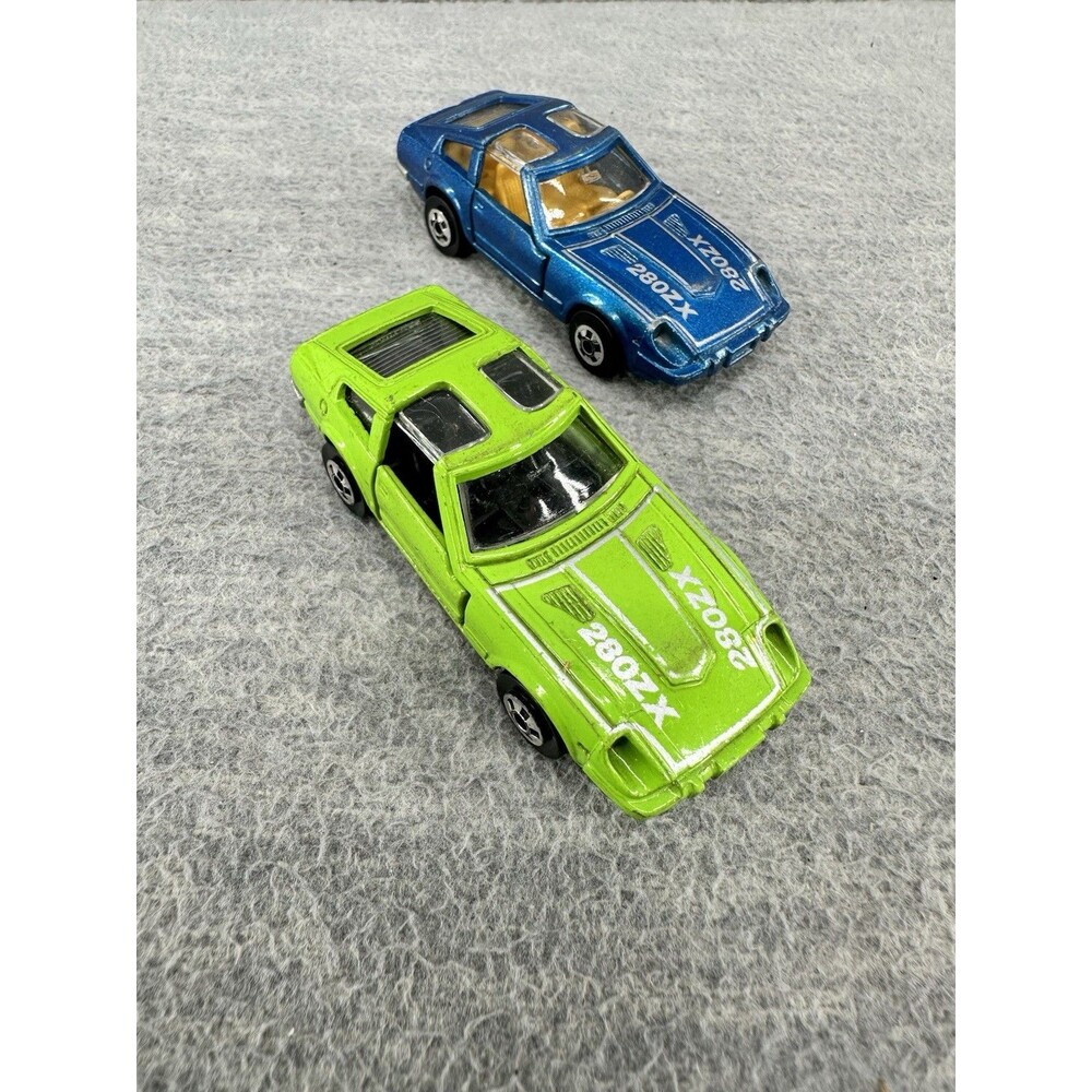 ROAD CHAMPS Die Cast #44 Datsun 280zx 82 Car Lot of 2   T5